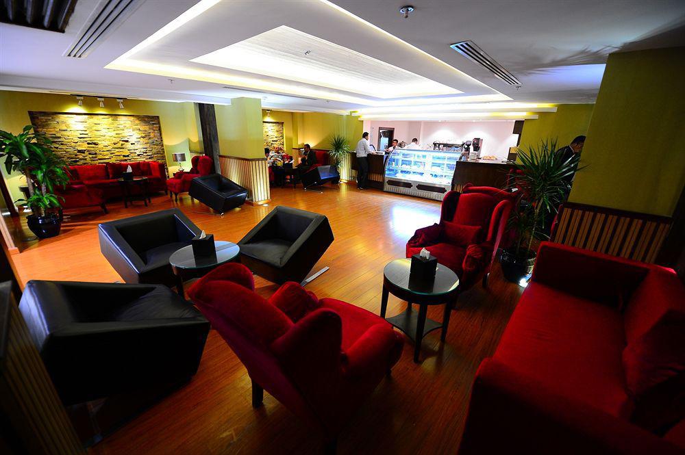 โอบาเออร์ โฮเทล Hotel ริยาดห์ ภายนอก รูปภาพ